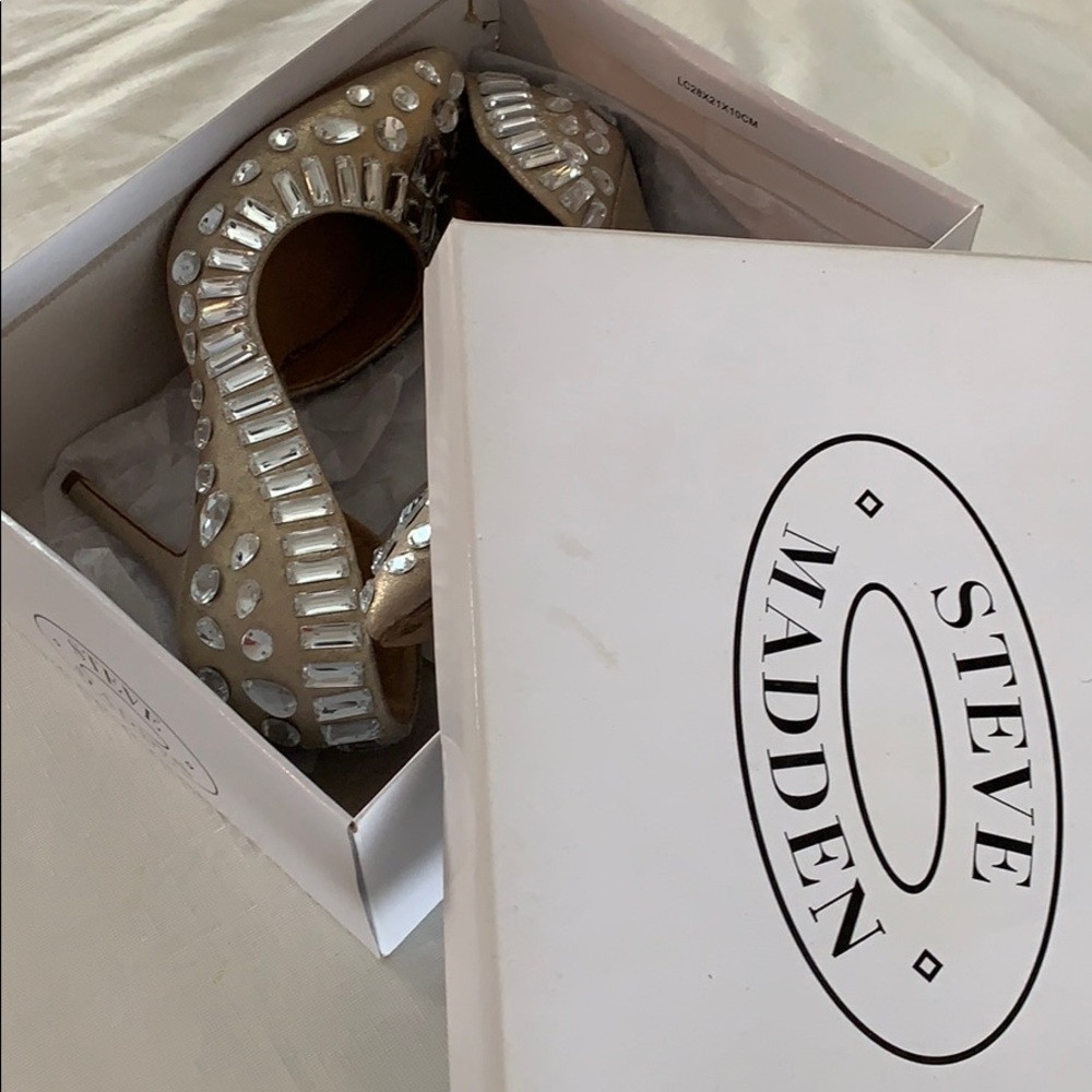 Steve Madden Galactik Rhinestone size 8 1/2